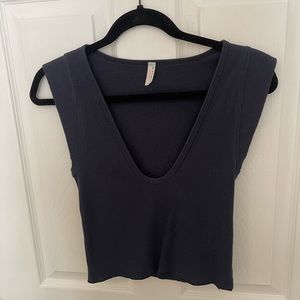 FREE PEOPLE- cropped navy tee